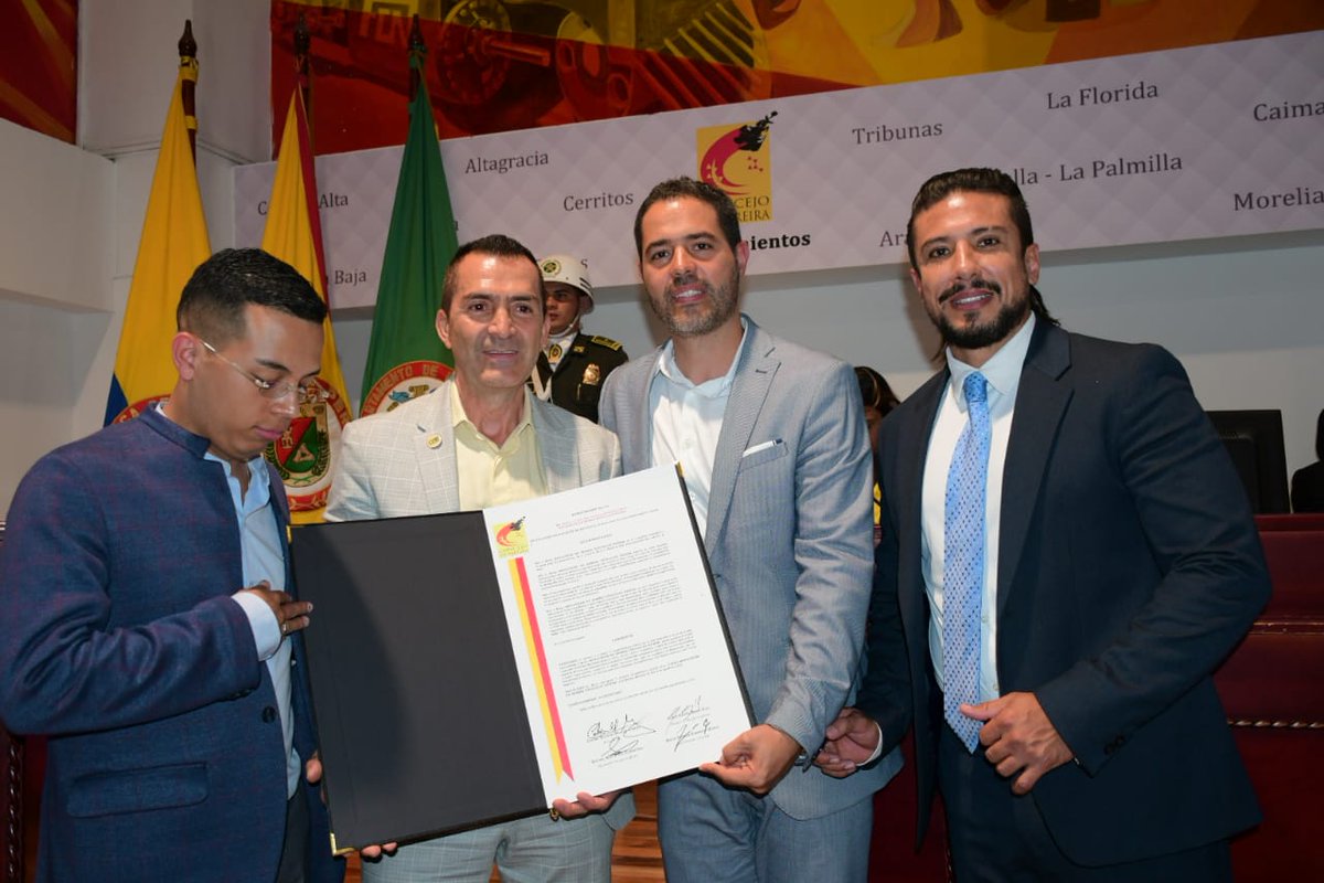 maicolopera's tweet photo. Por nuestra iniciativa, resaltamos desde el @Concejopereira el trabajo de quienes nos ayudan a construir la #Pereira que soñamos: 
⚽ Socrates Valencia
💼 Comité Intergremial 
🎓U. de las Américas
🤝Kai's and Cora's Foundation
#Pereira159Años https://t.co/ppjaFY1jie