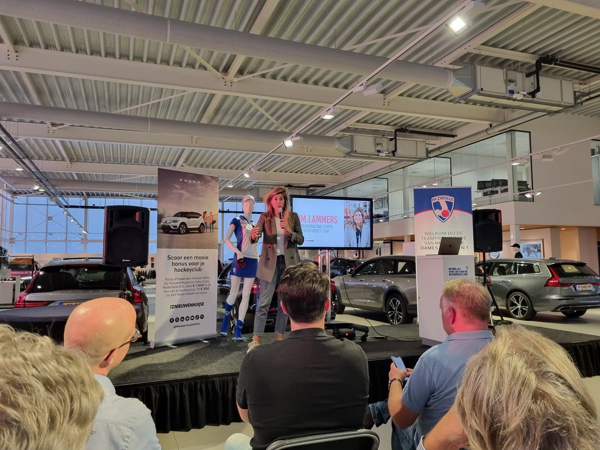 Vanavond sponsoravond van <a href="/HCZwolle1/">HCZwolle</a> met o.a. Kim Lammers met een leuk en interessant verhaal. Team presentaties van Dames en Heren 1. Top georganiseerd!! Bedankt!! #Zwolle #Zwolleheefthet #Hczwolle