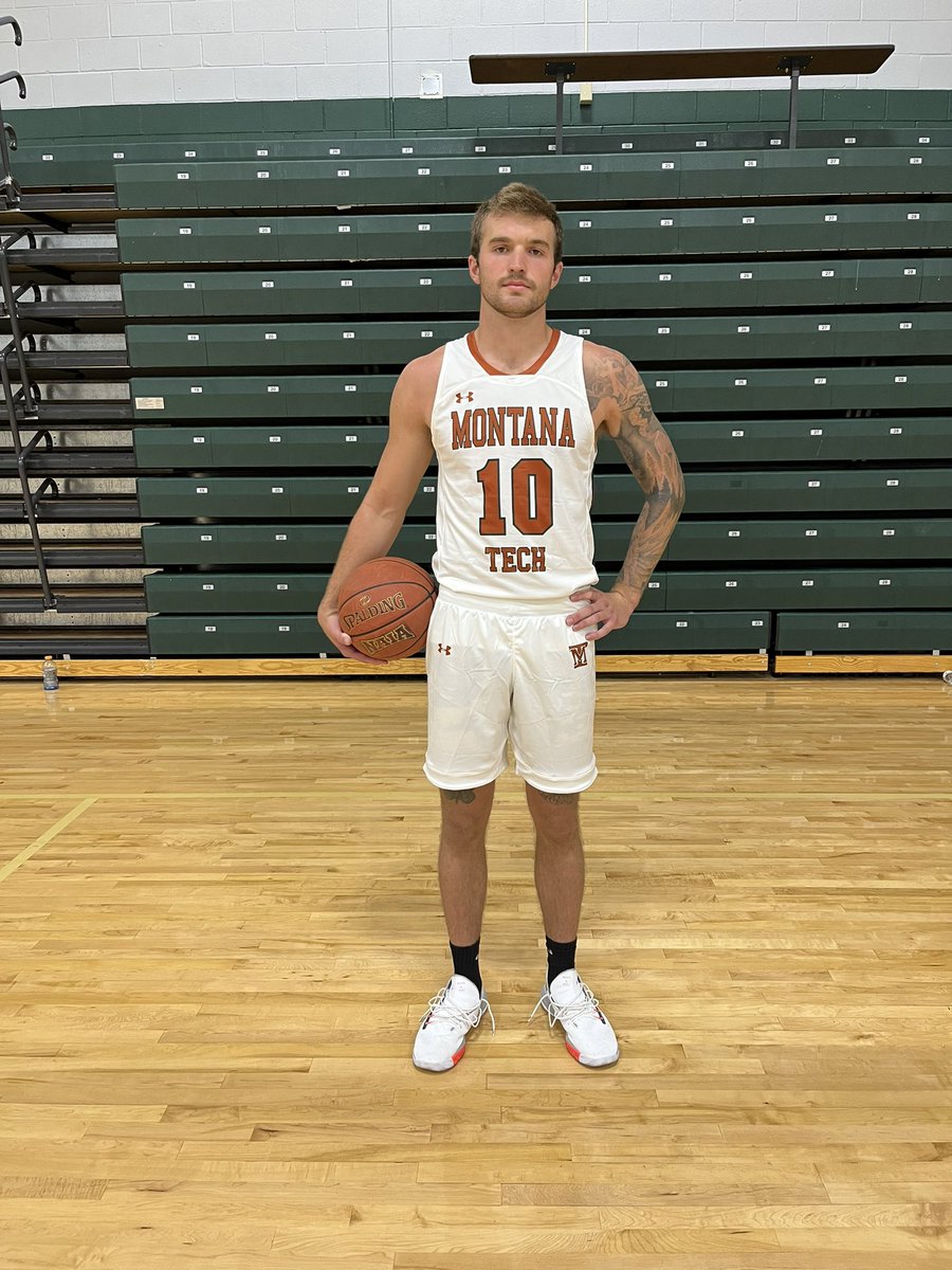 MTechHoops's tweet photo. New year, new whites 🔥🏀⚒️ https://t.co/lxoZbyG1iB