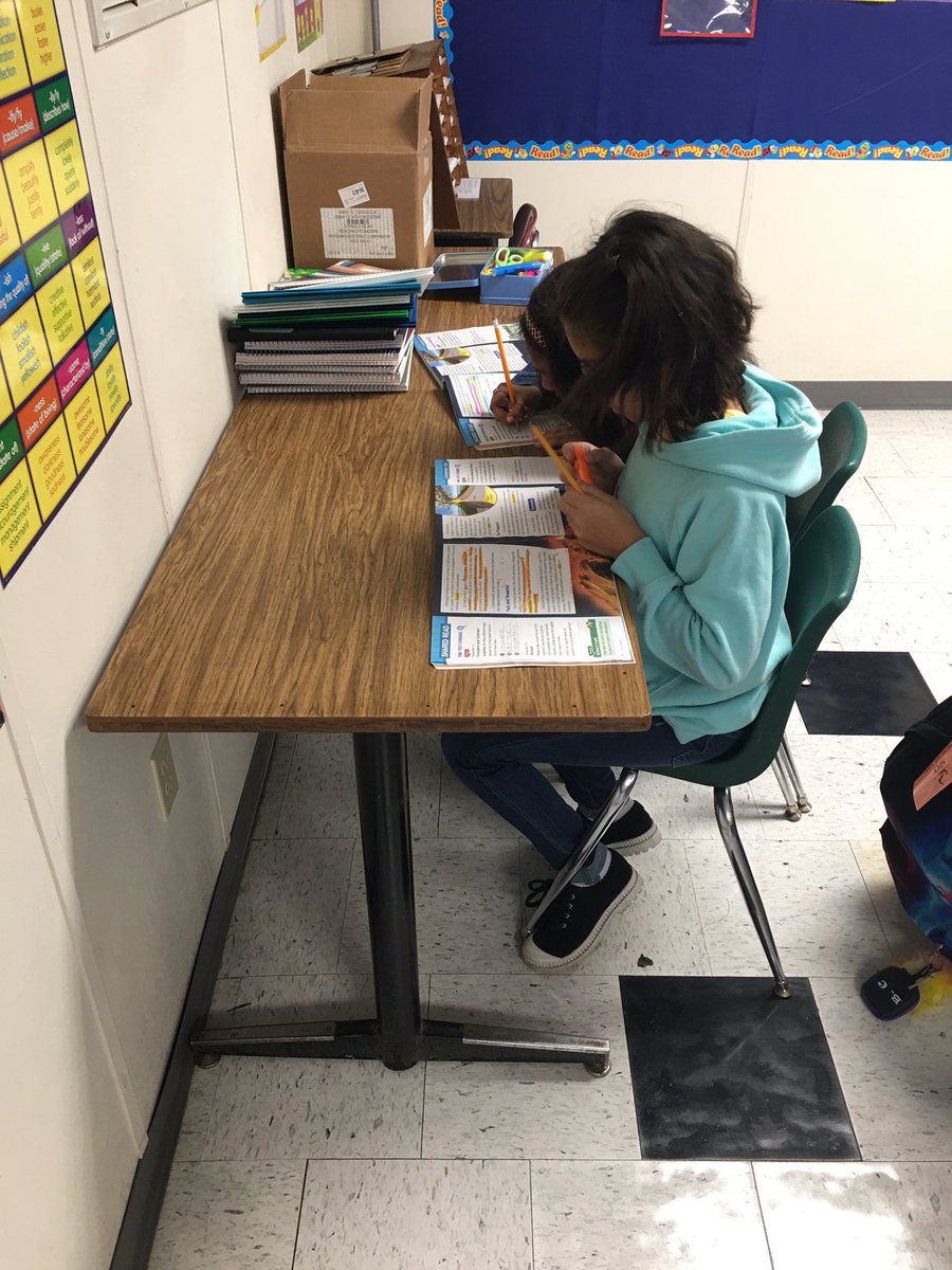 MrGrace_edu's tweet photo. Today was our first day using our new reading and writing companions from Wonders. Look at us engage and help each other through the expository text about natural disasters. @Dolphinville #WatchusTHRIVE https://t.co/i76yU4mEaR