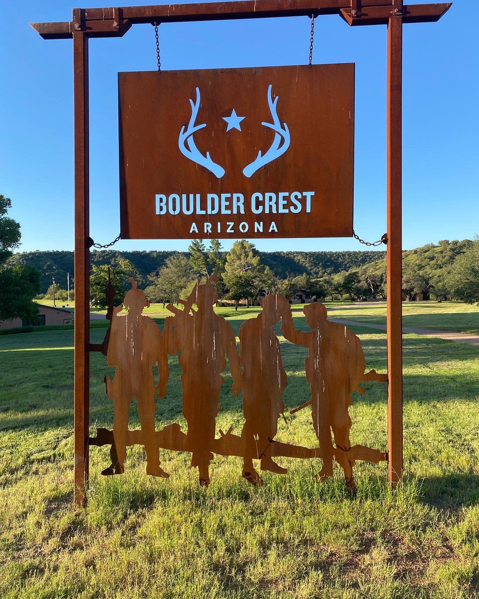 Wellbeing_au's tweet photo. #beautiful #hike this morning with my new #mates from #warriorpathh fantastic views of #SamtaRita #Mountains #posttraumaticgrowth #strugglewell #goodtimes #bouldercrest https://t.co/b1QwXRsU3n