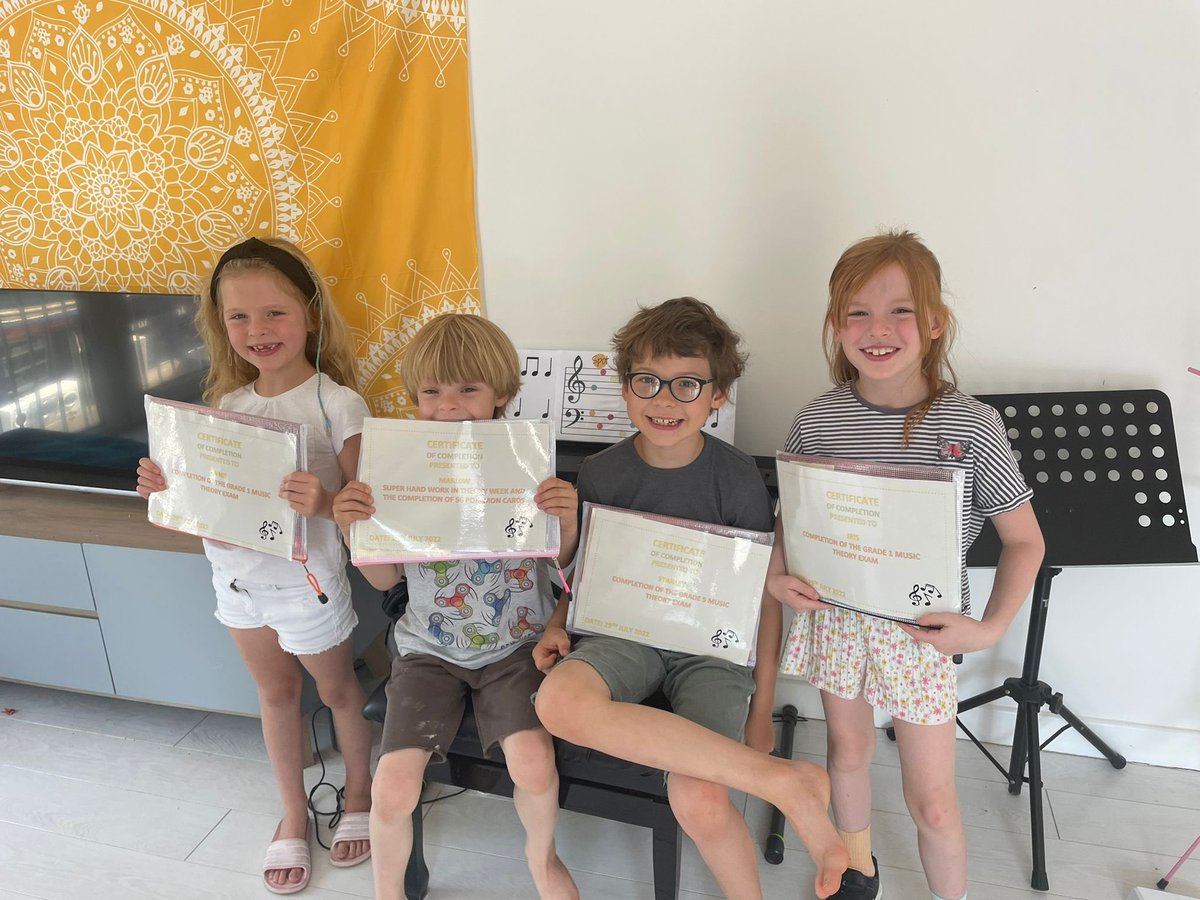 MasterKeysPiano's tweet photo. HOW AMAZING IS THIS?! 🎶🥰👍

Look at our little musicians here as they all studied their music theory course with teacher Erin this summer! ✅😊☀️

#piano #pianolessons #music #musiclessons #singing #singinglessons #keyboard #keyboardlessons #unlockingyourpotential https://t.co/edzkI7vt1p