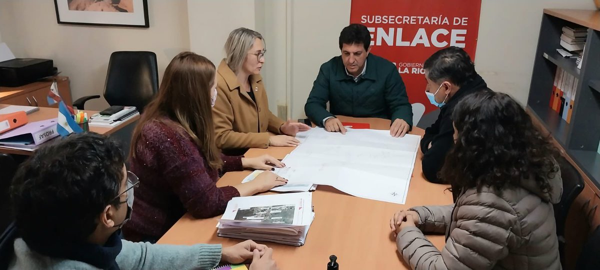 jfrejal's tweet photo. En el marco de la estrategia hídrico-productiva del Gob. @QuintelaRicardo, firmamos junto a la Subsec. @paocrespi, la ampliación del acueducto Represa de la Punta-San Isidro y La Torre-El Quebrachito, Dpto.Independencia, incorporando 16 familias, llegando así a 240 beneficiarios. https://t.co/tk2fZpdc2q