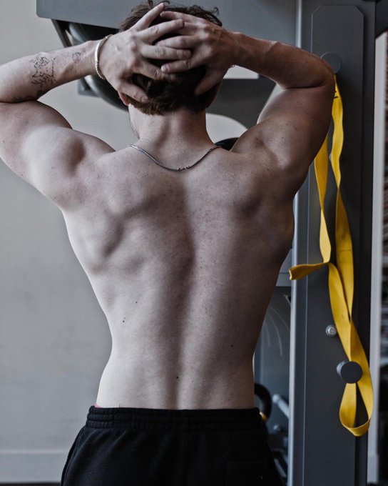 Just some back progress https://t.co/J0VEziyKw2