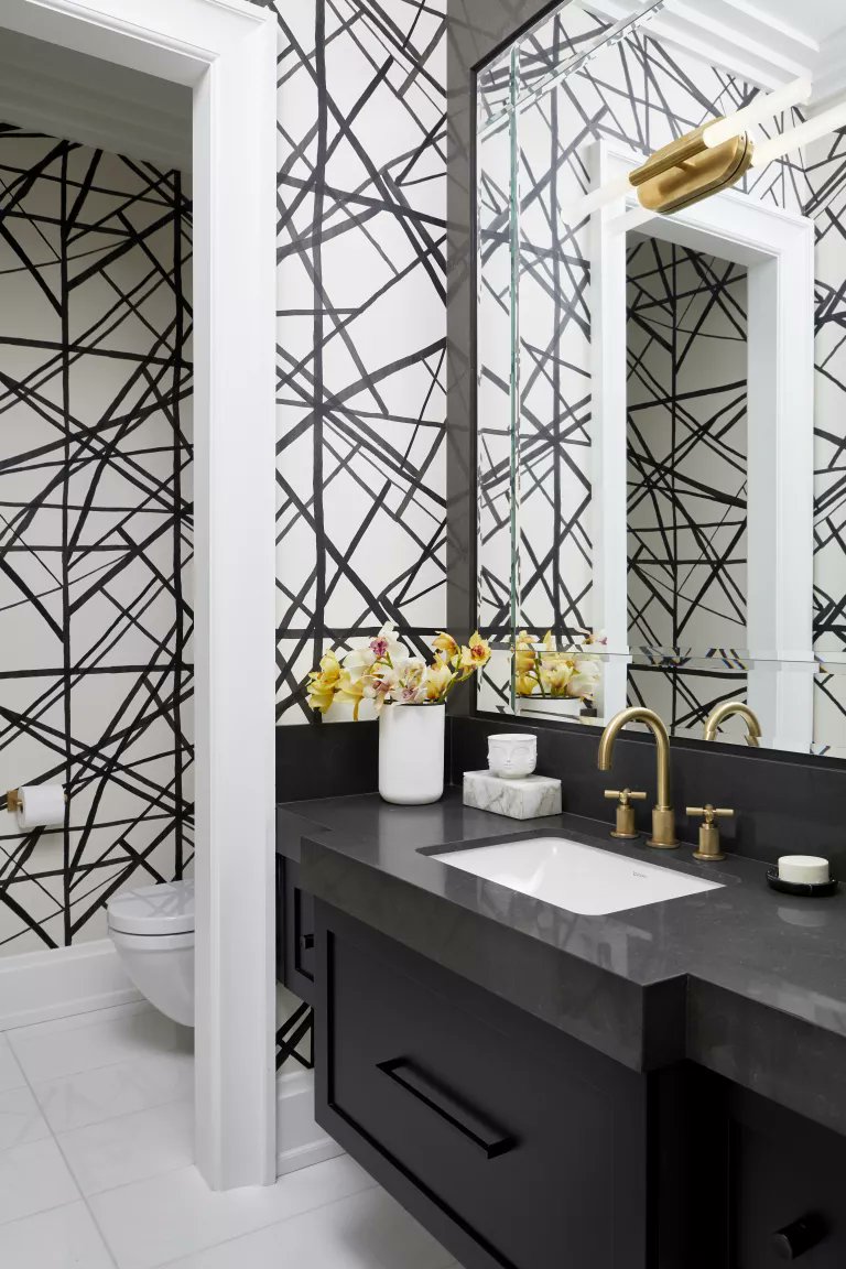DerrickHRealtor's tweet photo. A mirror can enhance the look of a small bathroom, creating a sense of spaciousness. #interiors #hometips  https://t.co/mPCgVz1wQz https://t.co/EwC4SoCRu0