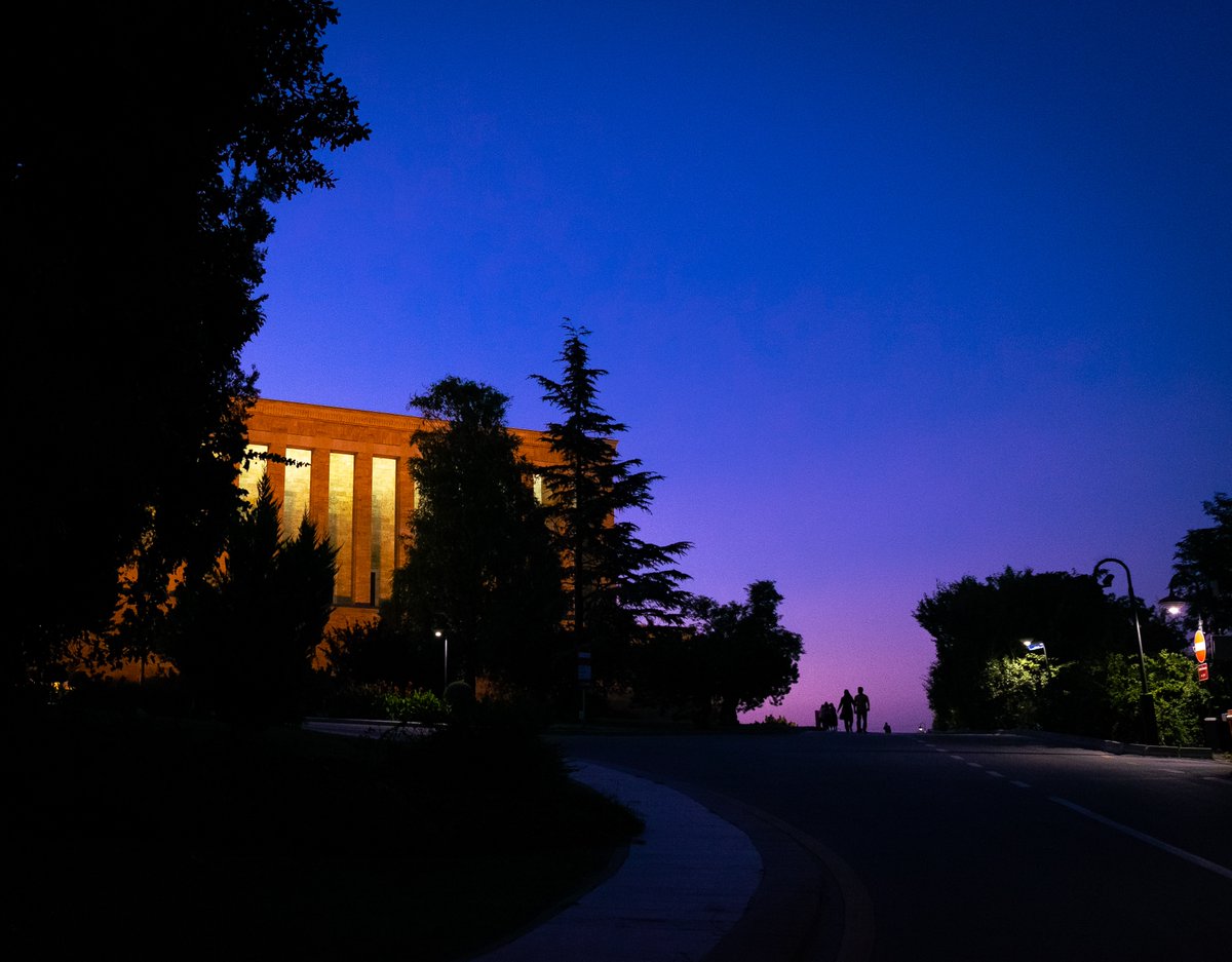 CollectionBety's tweet image. Light from the darkness!

#nftart #nft #nftcollector #NFTCollection #NFTGiveaways #NFTs #nftart #NFTProject #NFTartist #nft #OpenSeaNFT #photography #photooftheday #photographers #nightphoto #30AgustosZaferBayrami #anıtkabir #love #grade #anıtkabir