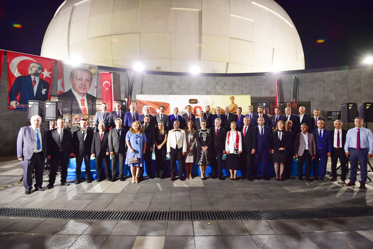 DurduNaime's tweet photo. Okul Müdürümüz Gülbin TABAKCIOĞLU #30AgustosZaferBayramı nın 100.yıl dönümü münasebetiyle 25 Aralık Panorama Müzesinde  düzenlenen kabul törenine katıldı. https://t.co/gjUQ00bi4K