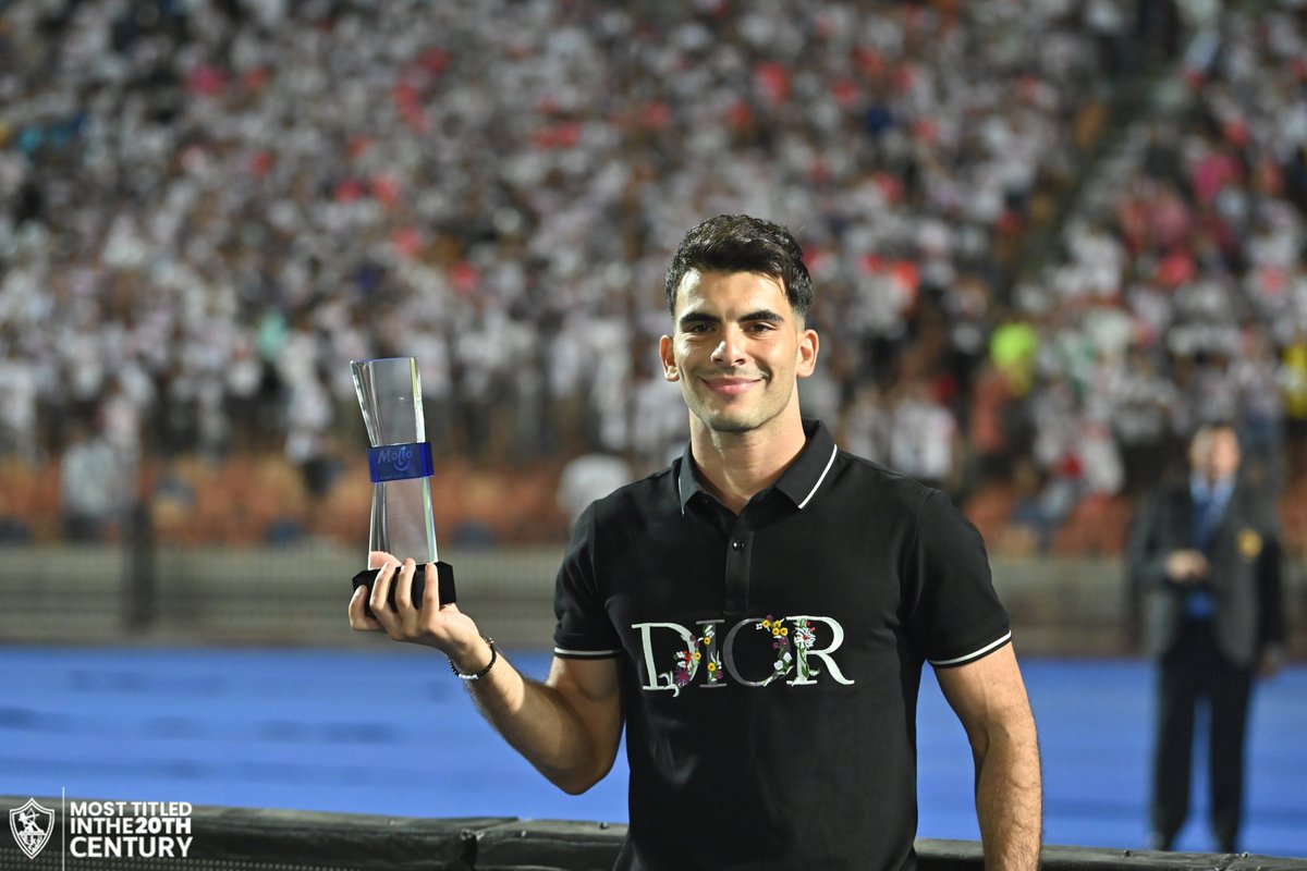 ZSCOfficial's tweet photo. الأكثر تسجيلاً للأهداف. ⚽️
الأكثر صناعة للأهداف. 🎯
أفضل لاعب في الدوري. 💪

تكريم رابطة الأندية المحترفة لأحمد السيد زيزو قبل مباراة الزمالك الختامية. 🏹 

#Zamalek #MostTitledIn20C | #الزمالك
#Cairo14White https://t.co/rdYJq6xPLl