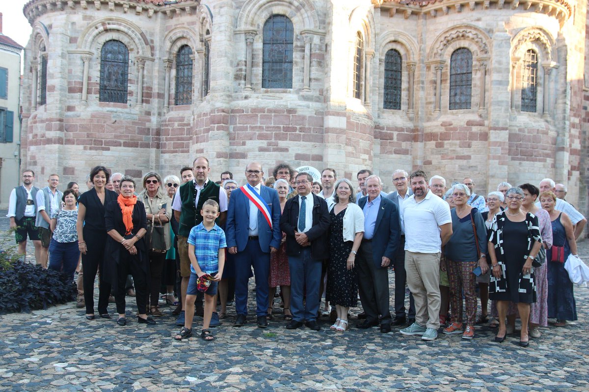 Clive Davies (@clivebronydd) on Twitter photo To celebrate the 40th (Laufen) and 50th (Cardigan) years of twinning, the mayor of #Brioude Jean-Luc Vachelard welcomed delegations from Cardigan & Laufen to Brioude.
The twinning charters were signed again during a small ceremony and a host of events provided during the week. To celebrate the 40th (Laufen) and 50th (Cardigan) years of twinning, the mayor of #Brioude Jean-Luc Vachelard welcomed delegations from Cardigan & Laufen to Brioude.
The twinning charters were signed again during a small ceremony and a host of events provided during the week.