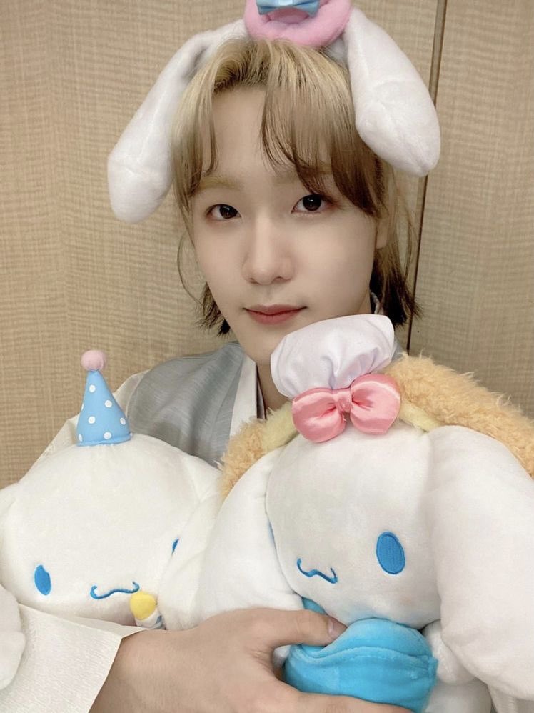 >3<