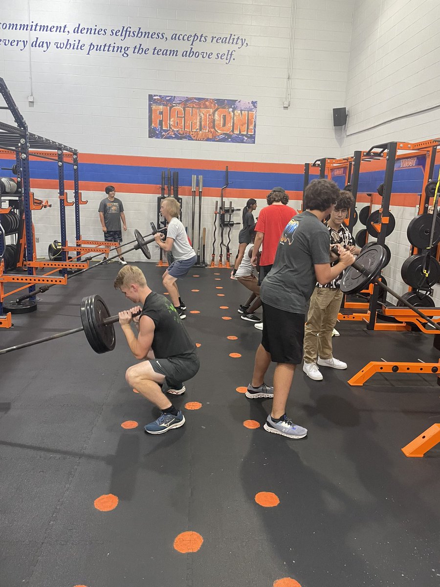 Awesome having the Drumline from the Orange Marching band come in for a lift 💪 <a href="/OrangeBandFans/">Marching Pioneers</a>
