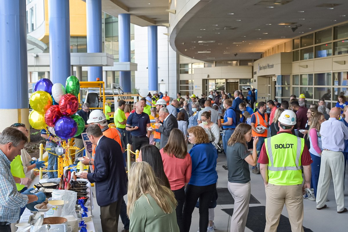 TheBoldtCo's tweet image. Boldt and @CannonDesign were proud to join @childrenswi for their #toppingoff ceremony for the new Skywalk Building, which will house their #EmergencyDepartment and Trauma Center. Kids and families interacted with Buckley the therapy dog and enjoyed other activities. Congrats!