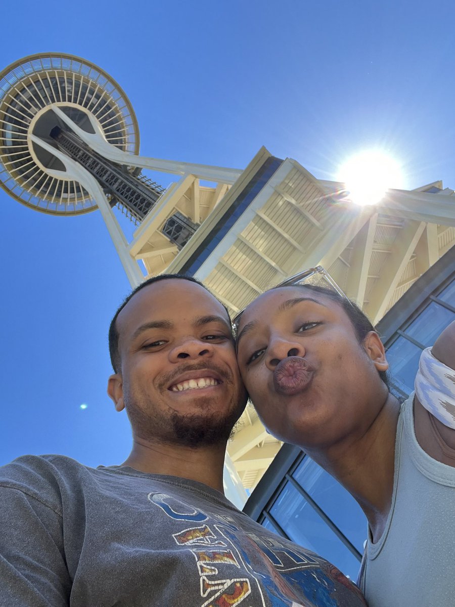InAjWeTrust's tweet photo. Feels like I’m on top of the world with you 🌎💕 https://t.co/UYskfKxLWs
