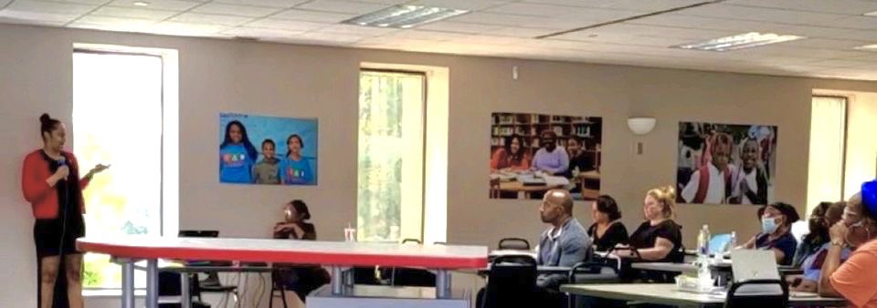 DrRLDavis's tweet photo. Two of our talented Blended Learning Specialists can be seen diving into content at New Teacher Orientation! We are committed to delivering worthwhile professional learning experiences to our new teachers every week around practices and technology integration. @PLSLearn https://t.co/eeuT8dmT8w