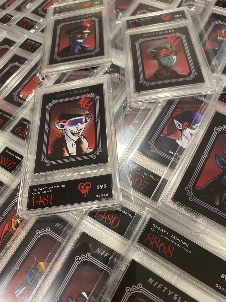 NiftySlabs's tweet photo. The @SVSNFT #1of1 Limited Edition card designs:

🧛🏽‍♂️ Artist signature
🧛‍♀️ Custom background
🧛🏽‍♂️ Silver foils
🧛 Custom traits on back
🧛🏽‍♂️ Choice of ‘standard’ or world-first ‘Vampire’ slab (upside down)

All secured by #ultrasonic technology to ensure it’s protected &amp; tamper proof. https://t.co/CQy0D0w43I