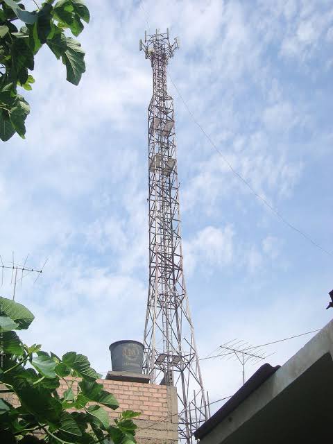 LauraSanchezLey's tweet photo. Hoy día de los #Desaparecidos quiero contarles una de las historias que me marcaron. Las de ocho jóvenes ingenieros de Nextel que secuestraron los Zetas, se cree, para instalarles antenas en Tamaulipas. Estuve con sus familia hace tiempo y así ocurrieron los terribles hechos 🧶 https://t.co/jHyQRkhs4x