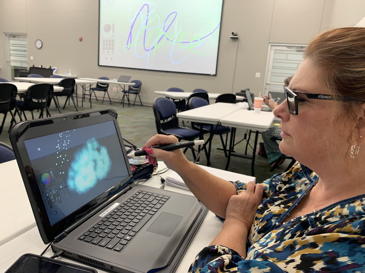 eisd_mprice's tweet photo. Enjoyed ⁦@zSpace⁩ training ⁦@Region7ESC⁩ with ⁦@WTravisclass⁩ EISD Students will 💜 this!!! Thanks ⁦⁦@K_Harris_CTE⁩ ⁦@DebAtchison⁩ 5⭐️training https://t.co/ioTW4TaitY