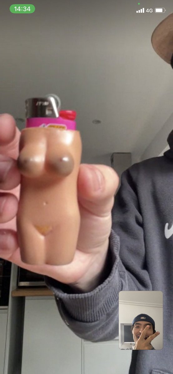 ayyKezz's tweet photo. OG Thot lighter 🌟 https://t.co/JtIUA5UteC