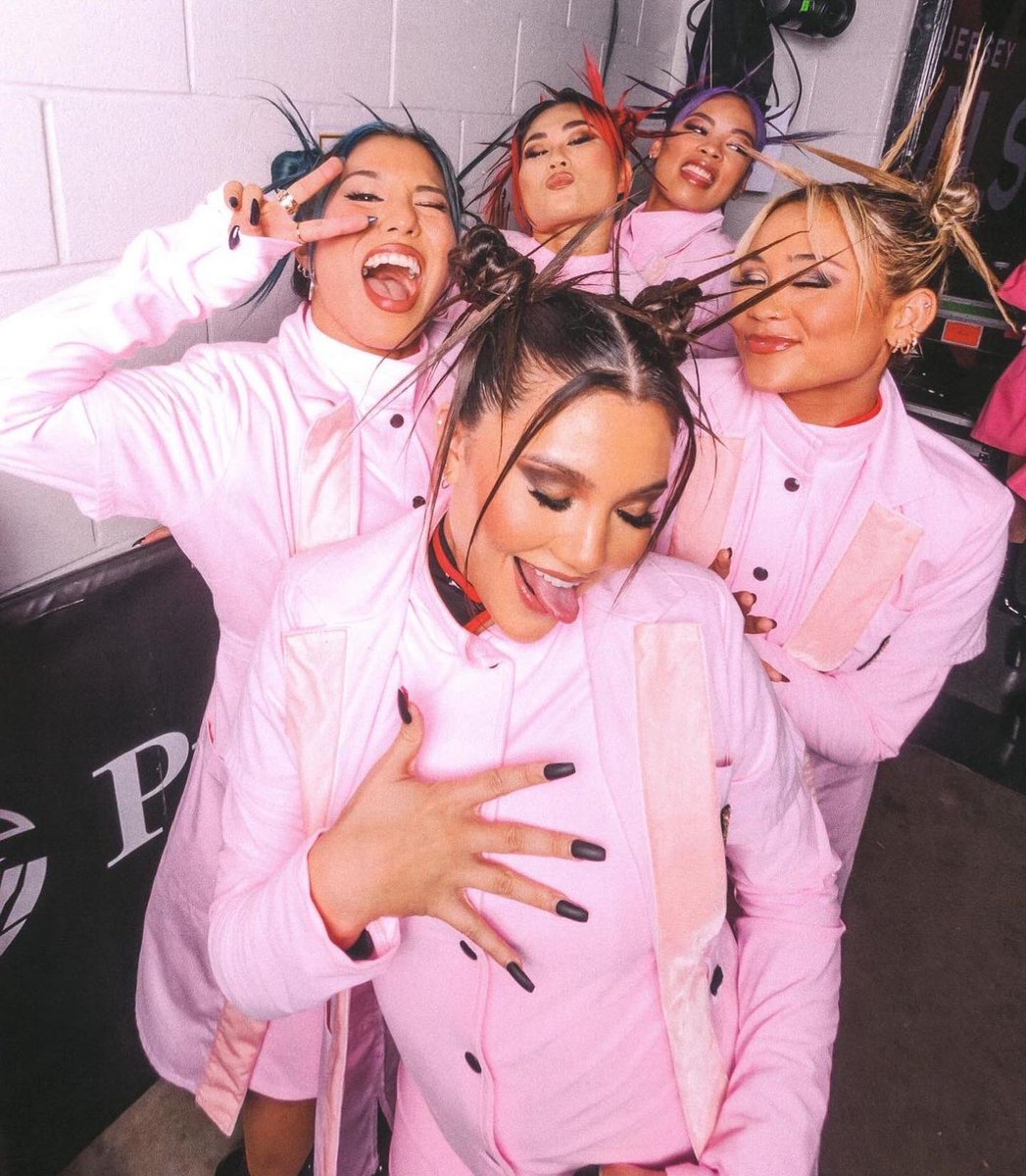 No, I’m not lucky-
I’m blessed, Yes❣️
#NickiVMAs