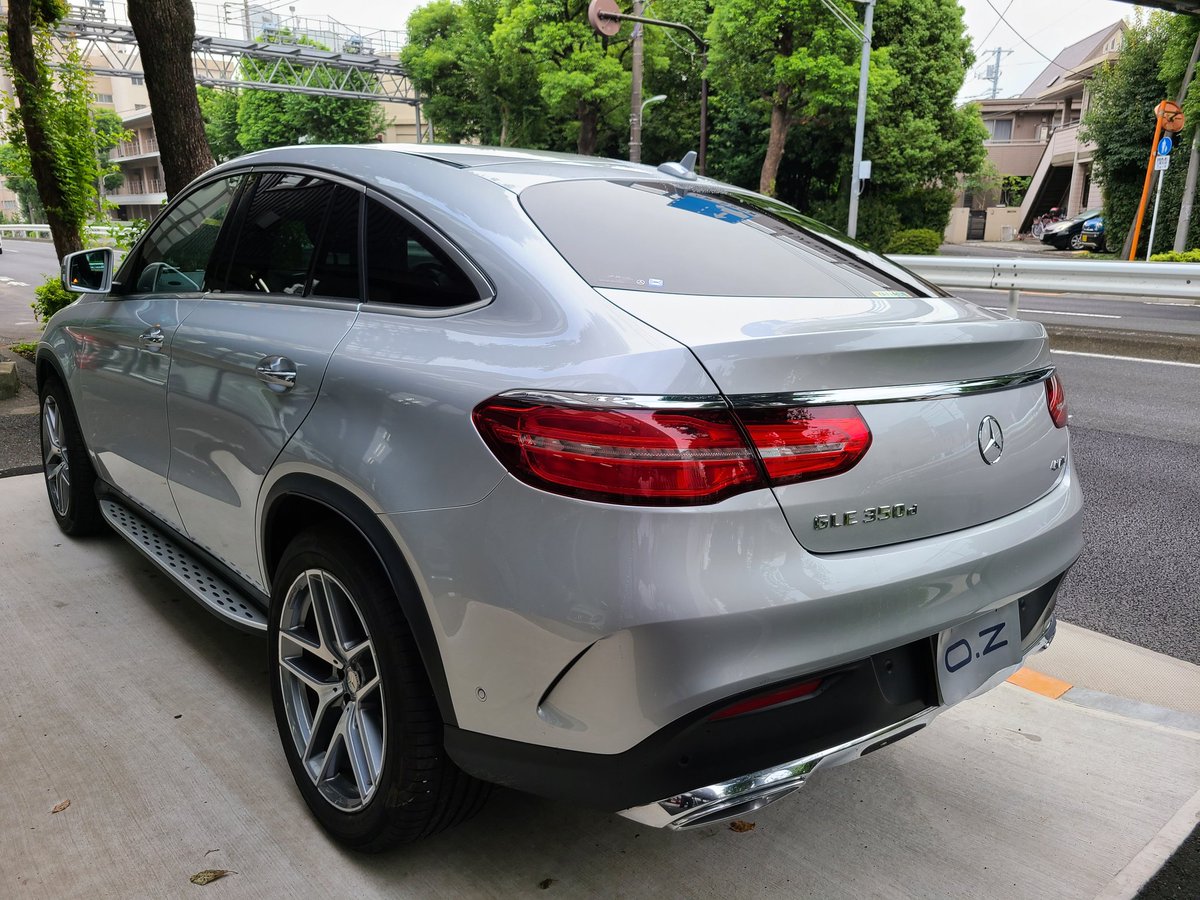 oz_auto_nerima's tweet photo. やっぱりクーペのスタイルが綺麗で好きです😊メルセデス・ベンツ GLE350dクーペ 350d 4マチック スポーツ 4WD黒本革シートパノラミックガラスサンルーフ
#ベンツ
#GLE
#クーペスポーツ
#350d https://t.co/f3jv51bsko