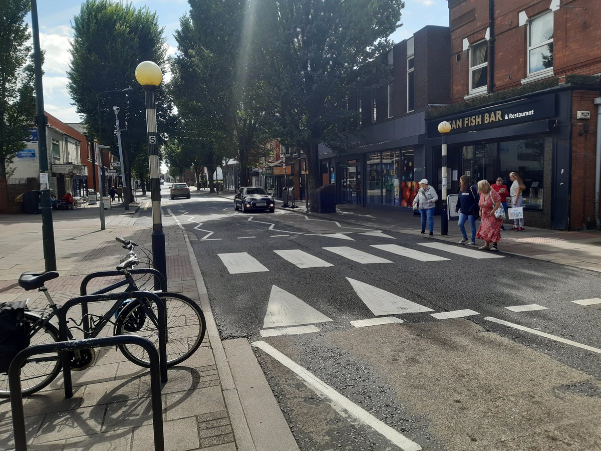 HumberbeatNEL's tweet photo. It is illegal to park on a pedestrian crossing & additionally very dangerous, there is no excuse and "I'm just getting a sandwich" or "I'll only be a minute", are not reasons to park there so it's a big NO or a big YES to a fine and/or points #RoadSafety #Cleethorpes #itsillegal https://t.co/0kbprNFWqu