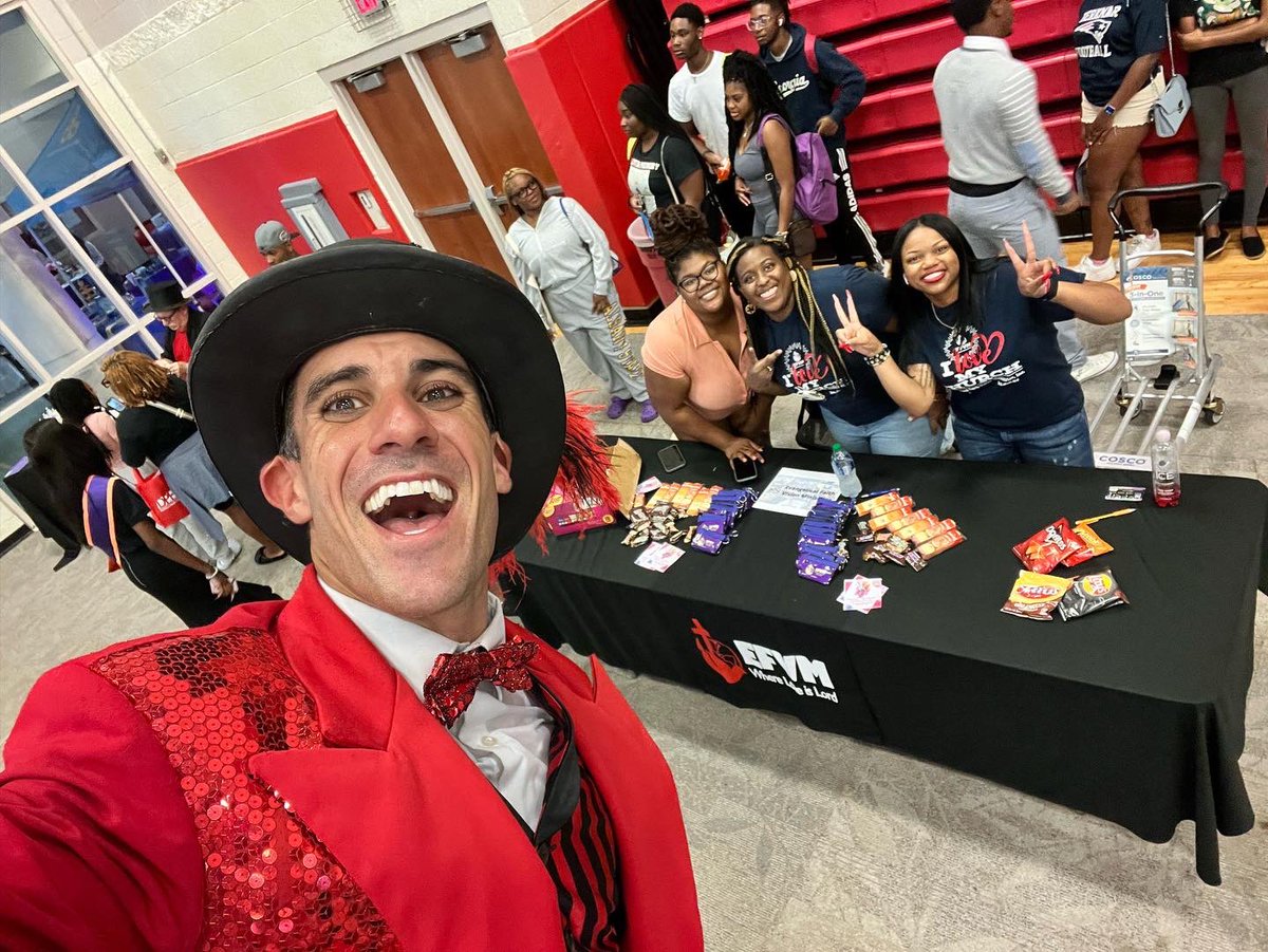 efvm_hq's tweet photo. #EFVMGivesBack We enjoyed connecting with the students at @AlbanyStateUniv during the #GoodLifeExpo! We look forward to continuing building a relationship through outreach, support, and exhibiting the love of Christ! #EFVM #ASU #BackToSchool https://t.co/SHZYGOeYIu