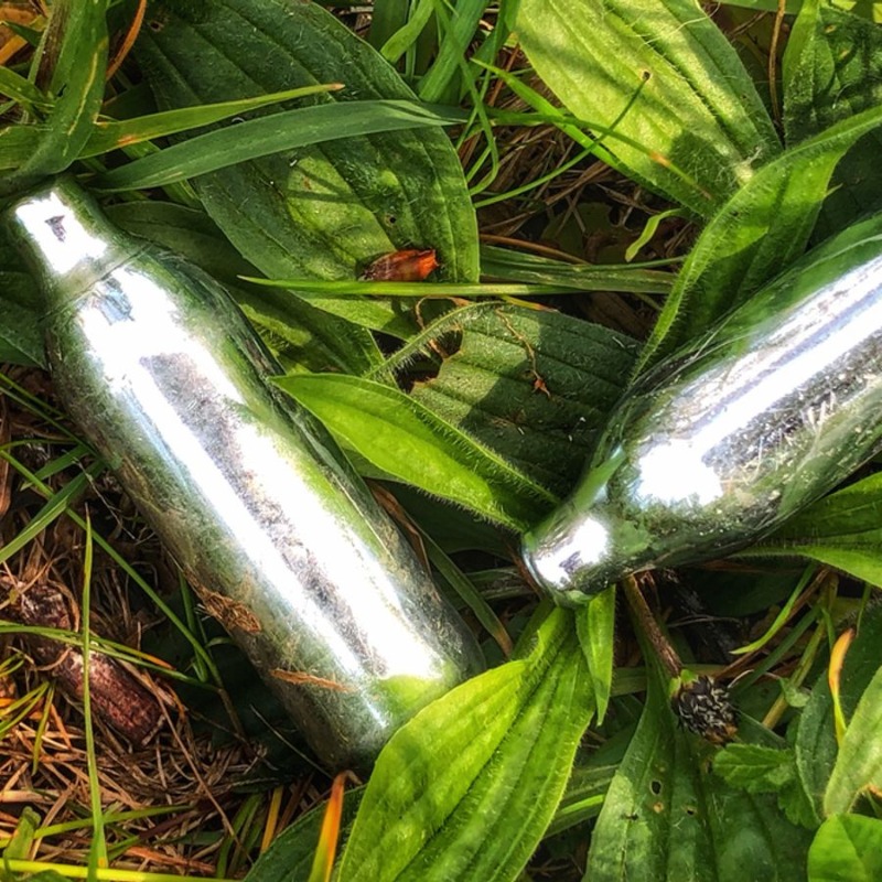 SkyNews's tweet photo. 🚨 Some young people have been left paralysed after trying the popular drug known as laughing gas or ‘NOS’.

Now doctors are warning of an "epidemic" of patients being admitted to hospital after inhaling nitrous oxide