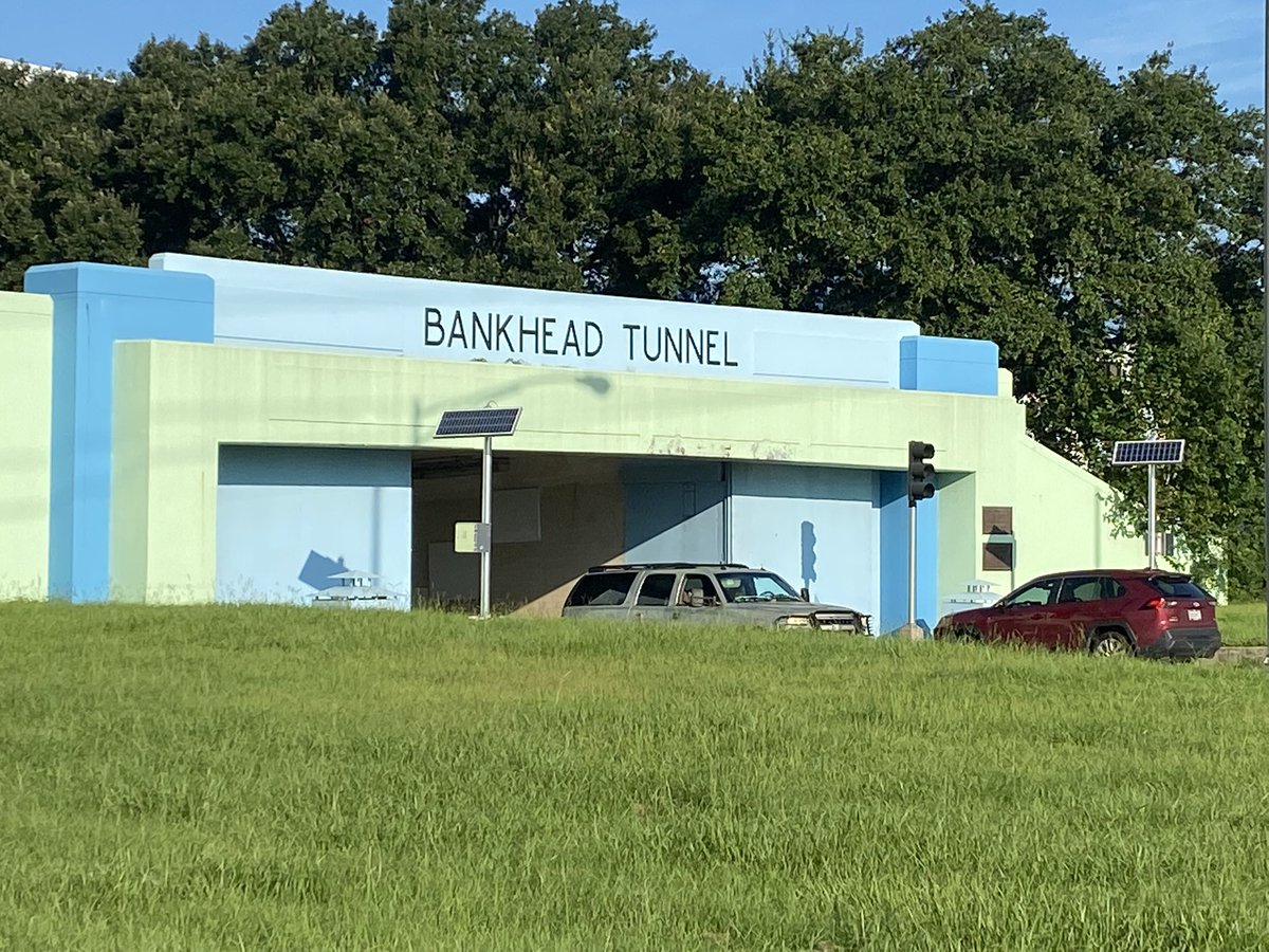 A brand new coat of paint on the East end of the Bankhead Tunnel reminding and alerting motorists that “No Trucks” are allowed!  Be Alert …. Safety First!