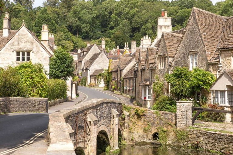 holidayactivty's tweet photo. What's on London! Check out this activity!

It is all about tour to Cotswolds, Blenheim Palace, Oxford

Join DavidStubbs on this exhilarating activity to do exciting things in London.

https://t.co/qhkEMelRE2 https://t.co/rcqFj8LCow
