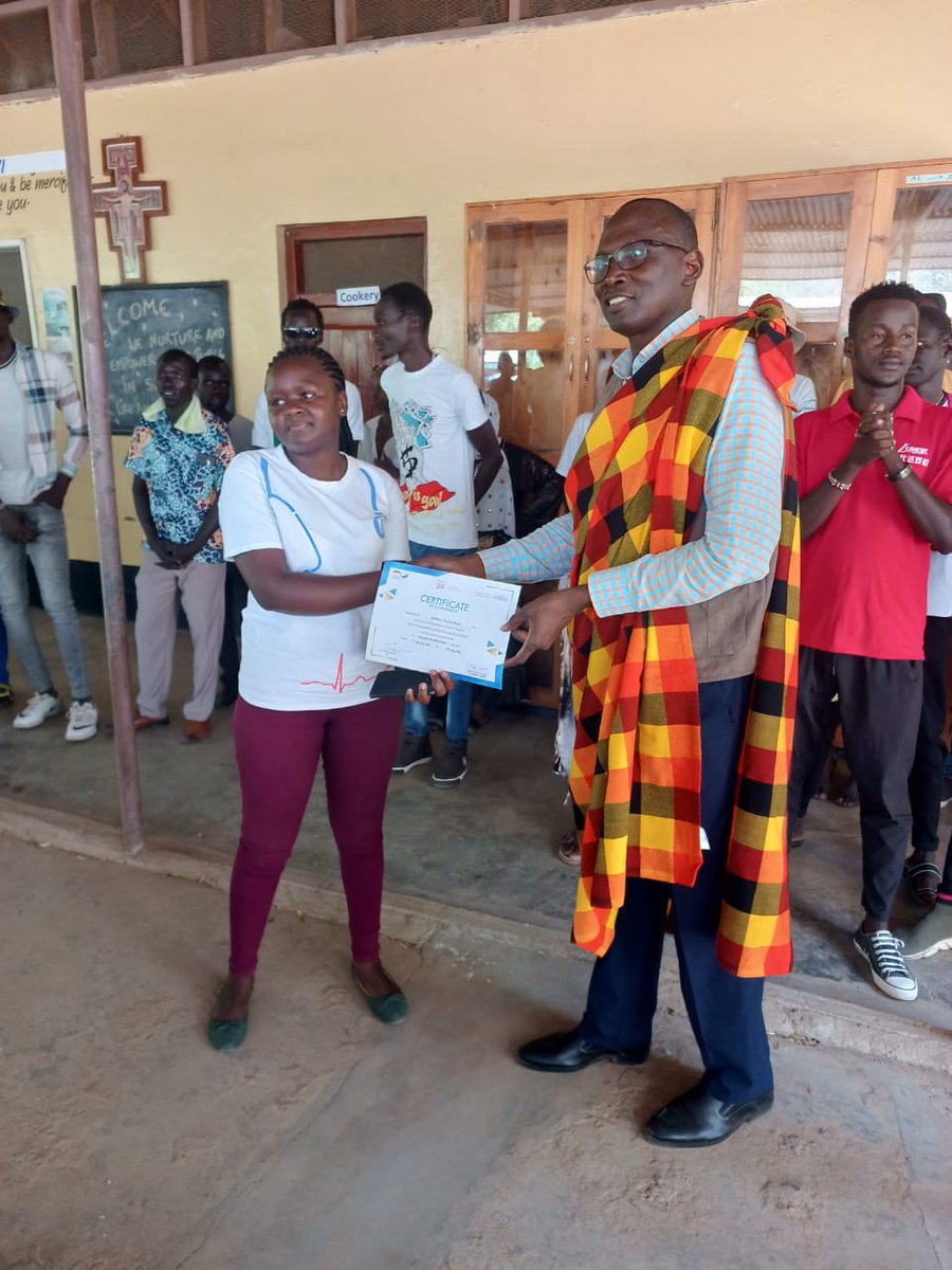carlospius93's tweet photo. #Congratulations #Graduation 
Congratulations to all graduands from #mechanics #hospitality and #cosmetology courtesy of #UNHCR #Giz #Centumlearninglimited for the #Support #Teamwork.
#Refugee #Training
#Kakuma #Kalobeyei #Turkanawest #Technicaltraining
#Vocationalskills https://t.co/BSGThYSrsl