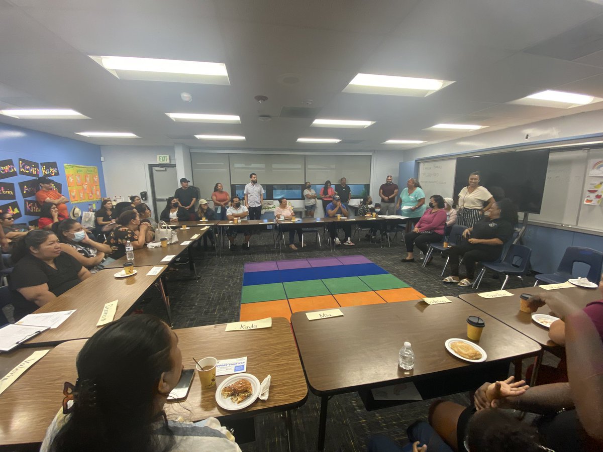 Laura Kindron tweet media