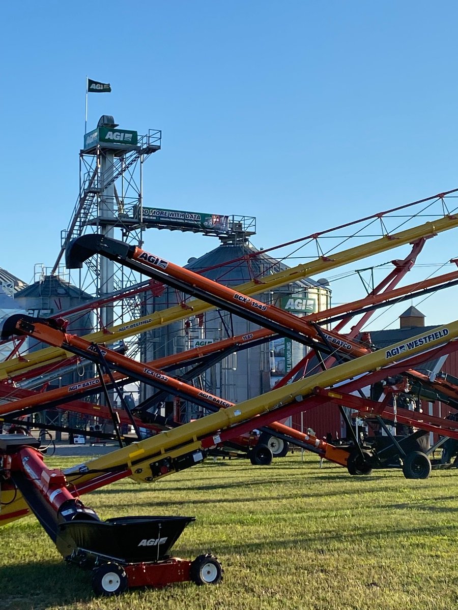 AgGrowthIntl's tweet photo. Day one of @FPShow is underway. We can’t wait to meet with you and show you how our full systems solutions can help you streamline your farm. 
#FPS22 #AGIatFPS https://t.co/GxrjR4TMF1