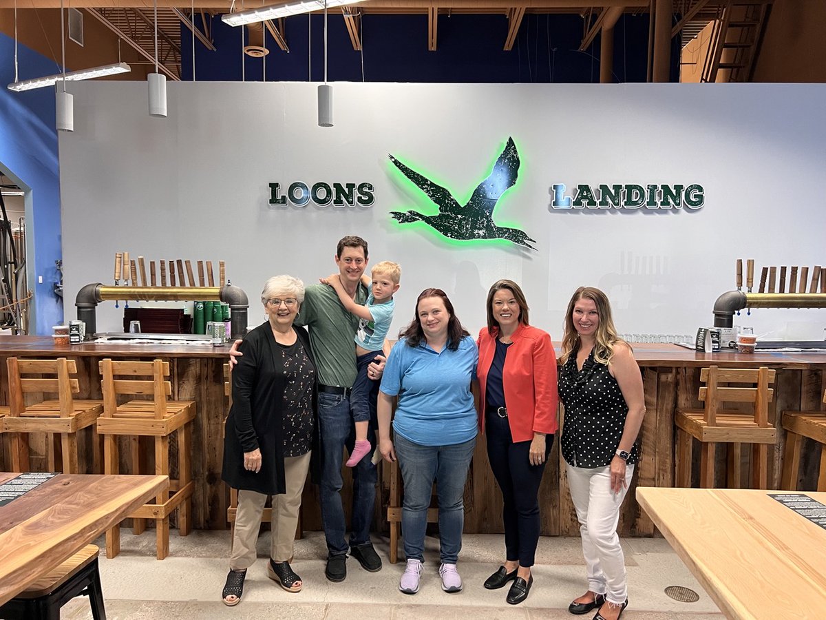 RepAngieCraig's tweet photo. I’m certainly partial to MN craft beer, so I was excited to meet today with folks @loonslandingtap in Savage! Listening and supporting small business is a key part of the job! https://t.co/9NQ8wyW7FS