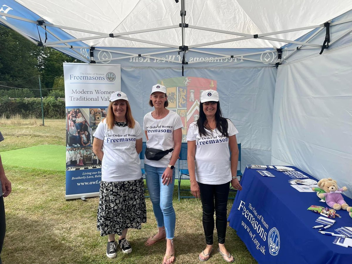 OrderWomen's tweet image. It’s been another weekend with @OrderWomen members out and about promoting the OWF. A lot more people now know women can be Freemasons! #freemasonry #UGLE