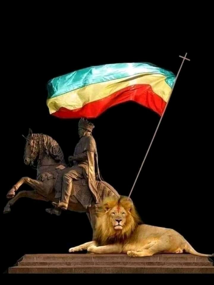 mulualem90's tweet photo. እማማ🇪🇹🇪🇹
 ሺ ንጉስ ደርድረሽ ሺ ንጉስ ብትመርጪ
እዲህ ያለ ጀግና መቼም አታመጪ
ወይ ሙሾ ልትይ በጦረነት ፍልሚያ
በብሄር በጎሳ በሚደርግ ግጥሚያ
አንቺን የሚወድሽ ዛሬ ብትፈልጊ
 አታገኝምና።🙂 https://t.co/Qq2z1Kn7WC