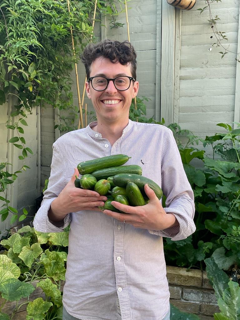 Jonathan Sayer tweet media