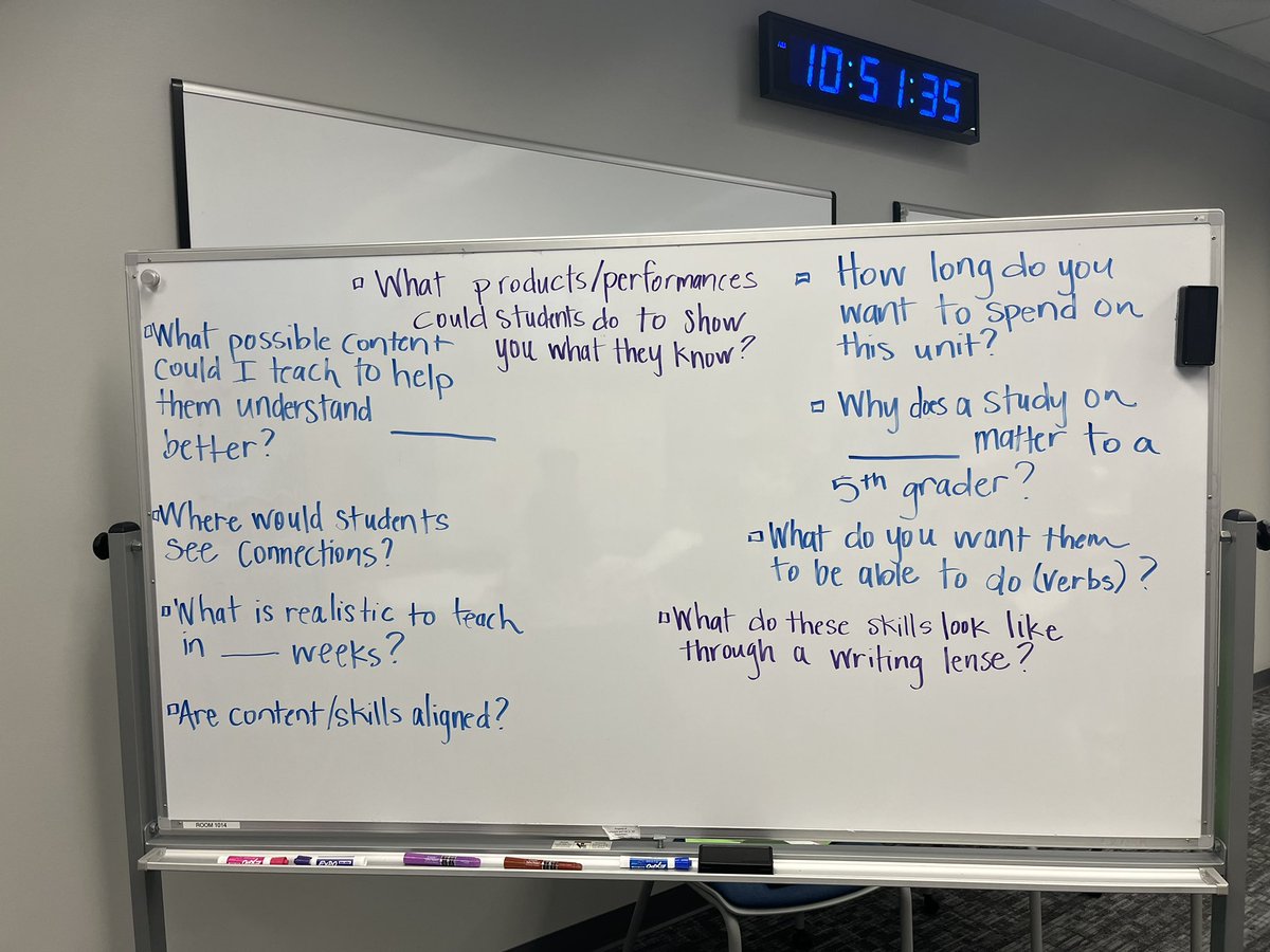 csalinaRPE's tweet photo. Making it “Messy” with the pros to bring it back to my campus. 
#UnitDesign
@Humble_ElemELA 
@HumbleISD_RPE https://t.co/hJ51L6eVpl