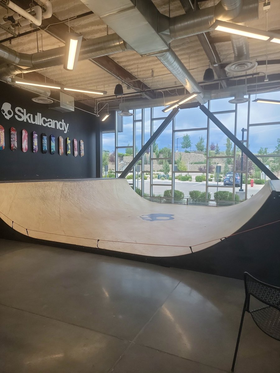 BeanstalkGroup's tweet photo. The power of music lies in Park City! It was so great meeting the @skullcandy team in person last week! 

Stay tuned for some rockin' new licensed products coming soon 🎵👀 https://t.co/wqta7eMYso