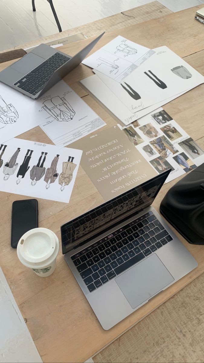 Excuse Prada tweet media