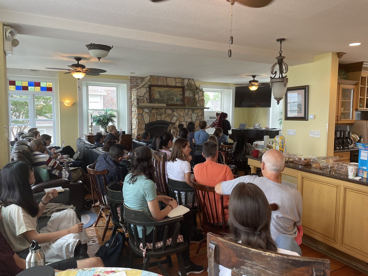 Starting with a great talk by George O’Toole at our annual multi-lab retreat in Marblehead, OH! @WozniakLab <a href="/MattParsek/">Matthew Parsek (he/him)</a> <a href="/GeiselBiofilm/">George O'Toole (he/him/his)</a>