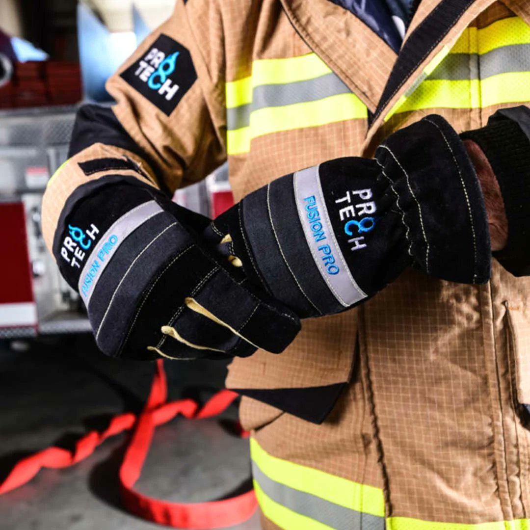 AJStoneCompany's tweet photo. #FeatureFridayProduct
The @protech8 Fusion Pro structural glove is made from 100% water-resistant, FR treated goatskin, and uses an advanced multi-layer design with Kevlar and Nomex to enhances protection, durability, flexibility and comfort!
https://t.co/cacuiU4r5g https://t.co/yRFuRDNxxq