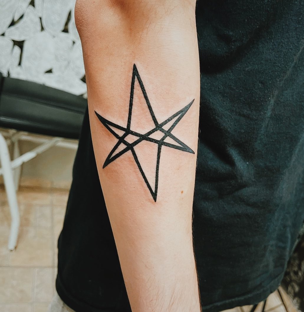 alex on X: "see u guys at december @bmthofficial #bmth #tattoo https://t.co/INJvo3jDgH" / X