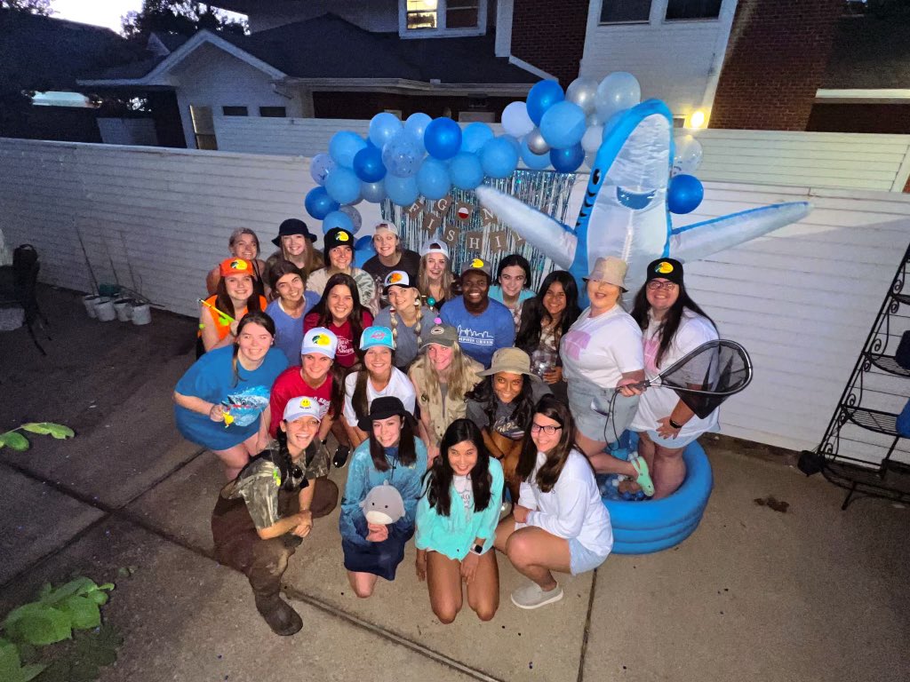 We had an amazing time with our sisters at SPIRIT WEEK 2022!!!!💙