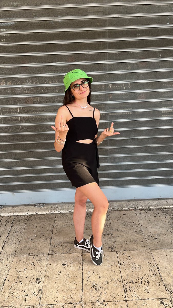verolaveravero's tweet photo. in the right mood🖕🏻 #DressingForLTIT #LT369 #LTWTRoma #ltwtrome https://t.co/6Y2qANlu99