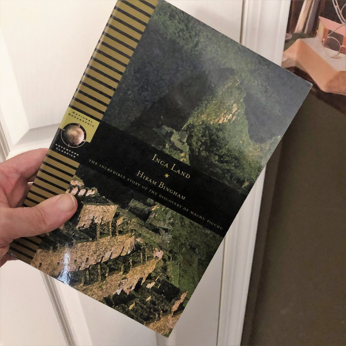 BirdPaddler's tweet photo. #TravelTomeTuesday! This week: a reprint of #HiramBingham's firsthand account of stumbling onto #MachuPicchu, first published in 1922. Another #NatGeo reprint of the writings of renowned explorers. #traveltomes #travelbooks #worldtravel #incas #incaland #southamerica #peru https://t.co/GAveiwsYfp