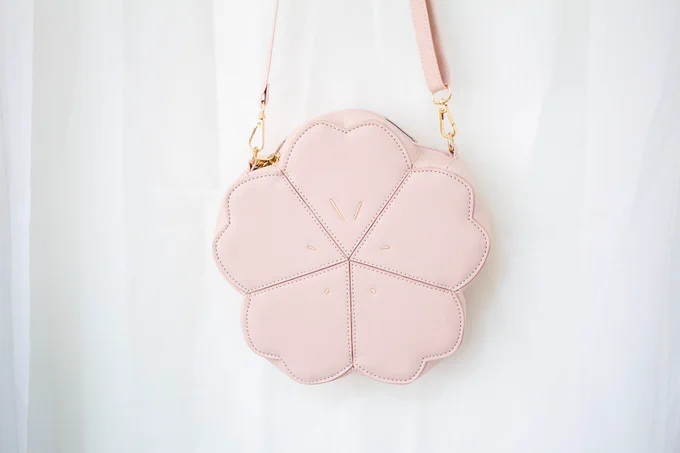 plush cushions and pochette bags are up!  