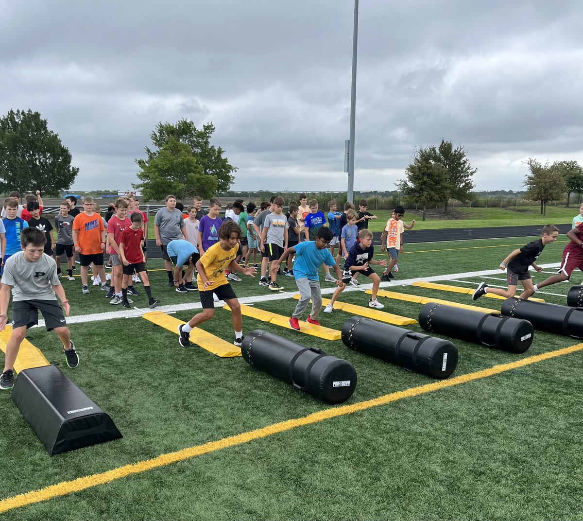 Coach Powell teaching Pre Athletics some six point explosion and lineman drills today.  Go Rogers!  <a href="/RogersAthletics/">Rogers Athletics</a> <a href="/PISD_Athletics/">ProsperISDAthletics</a> <a href="/ProsperEaglesFB/">Prosper Eagles FB</a> @RockHillFB1 #prosperproud