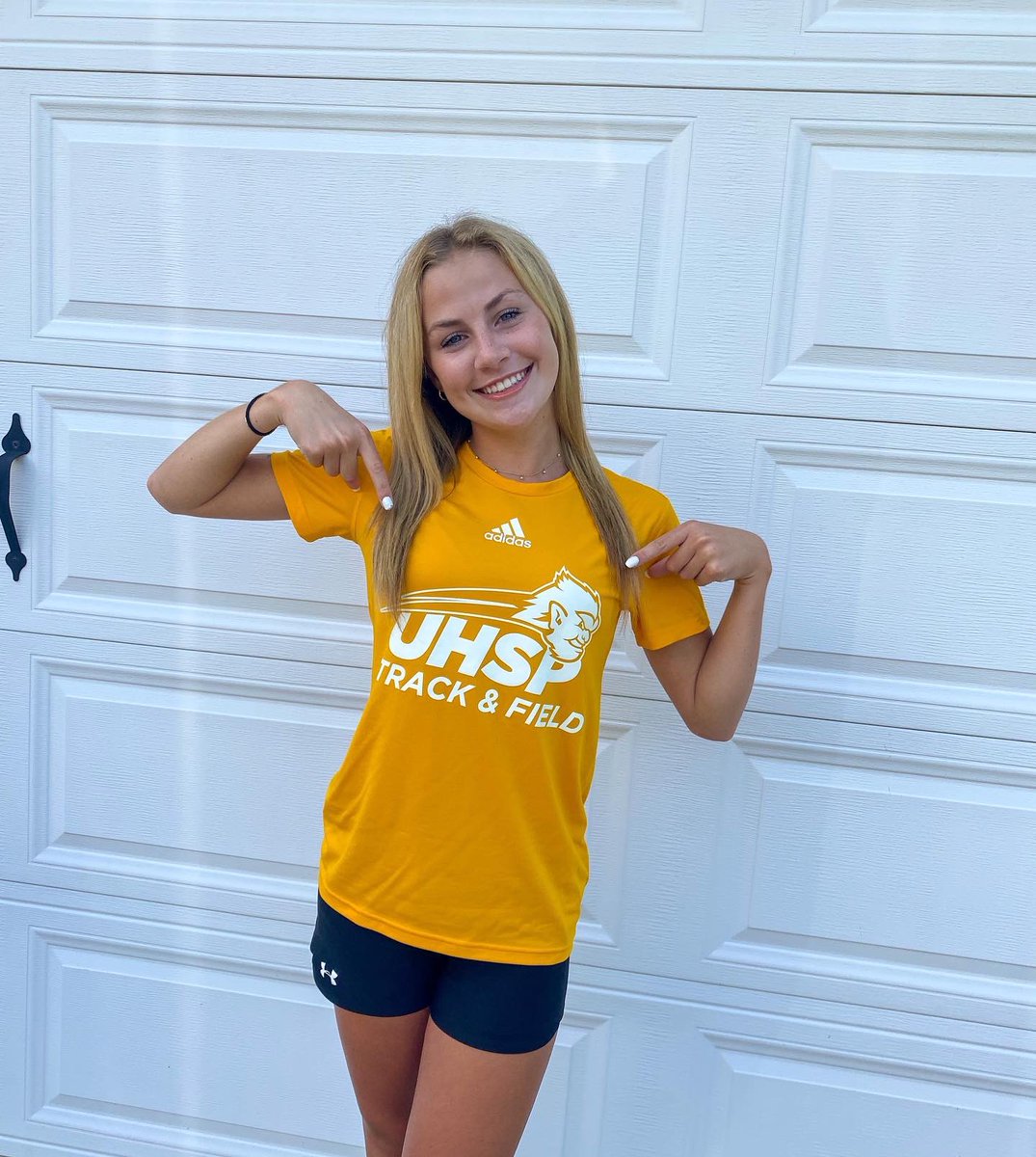 alivia_simily's tweet photo. committed x2 😇 @uhspwbb @UHSPEutectics https://t.co/H67QJJIy97