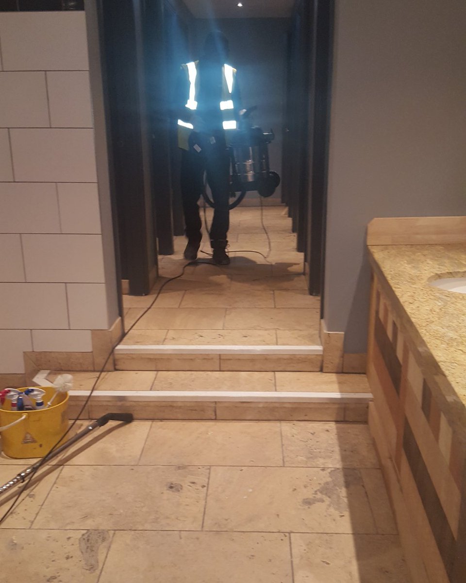 SparklingClean5's tweet photo. The Cape Restaurants toilets were sparkling after their refurbishment thank to our sparklers✨🚽

 #sparklingclean #sparklingcleans #sparklingcleansolution #sparklingcleansolutions #sparkleclean #sparklecleans #buildersclean #builderscleans #builderscleaning #commercialcleaning https://t.co/ZvrNzGrZS7