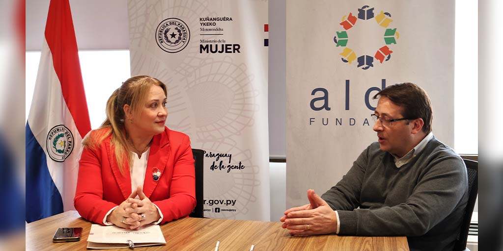 FundacionAlda's tweet photo. ¡Alianzas que nos fortalecen! 🤩💪🏽
📄✍️ Firmamos un Convenio Marco de Cooperación con el @minmujerpy, con el fin de vincular y articular proyectos, programas e iniciativas de emprendimientos conjuntos tendientes al cumplimiento de objetivos comunes.
#CompromisoAlda https://t.co/zGFagnCQWD